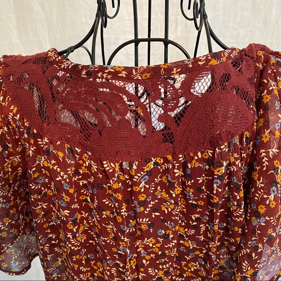 V neck dress w elastic waist. Size small Beautiful print perfect for fall! - Picture 5 of 8